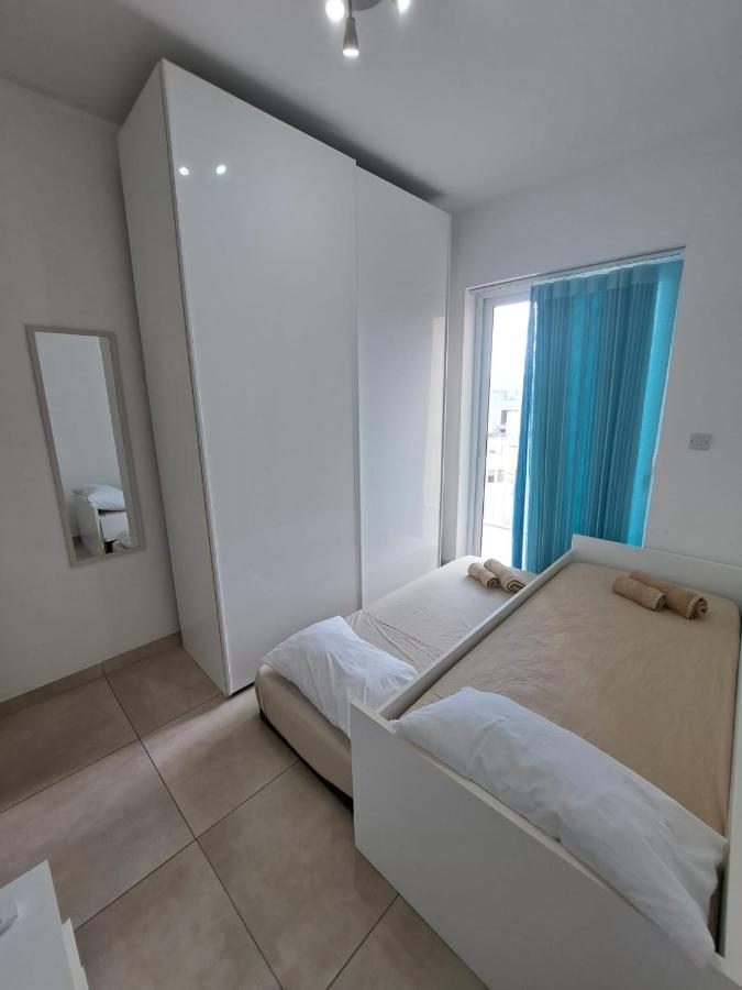 Modern Apartment In Gzira Eksteriør billede